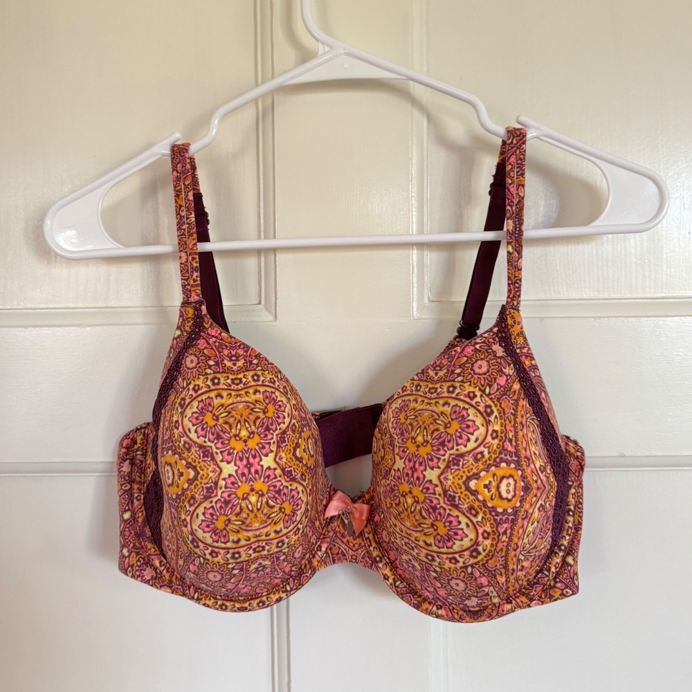 Victoria's Secret lined perfect coverage paisley floral bra size 38C